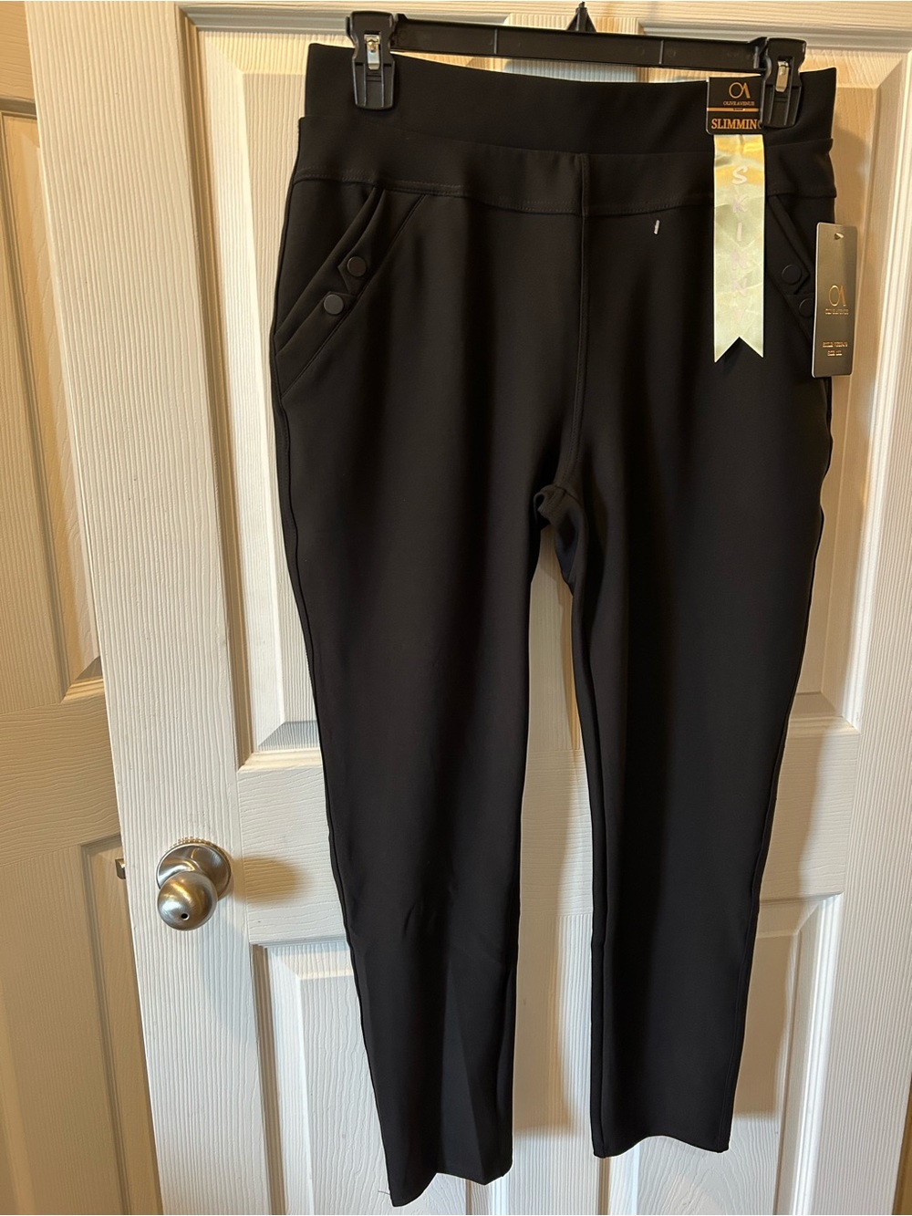Olive Avenue 1X Black Slimming Skinny Straight Leg Pants Polyester/Spandex NWT